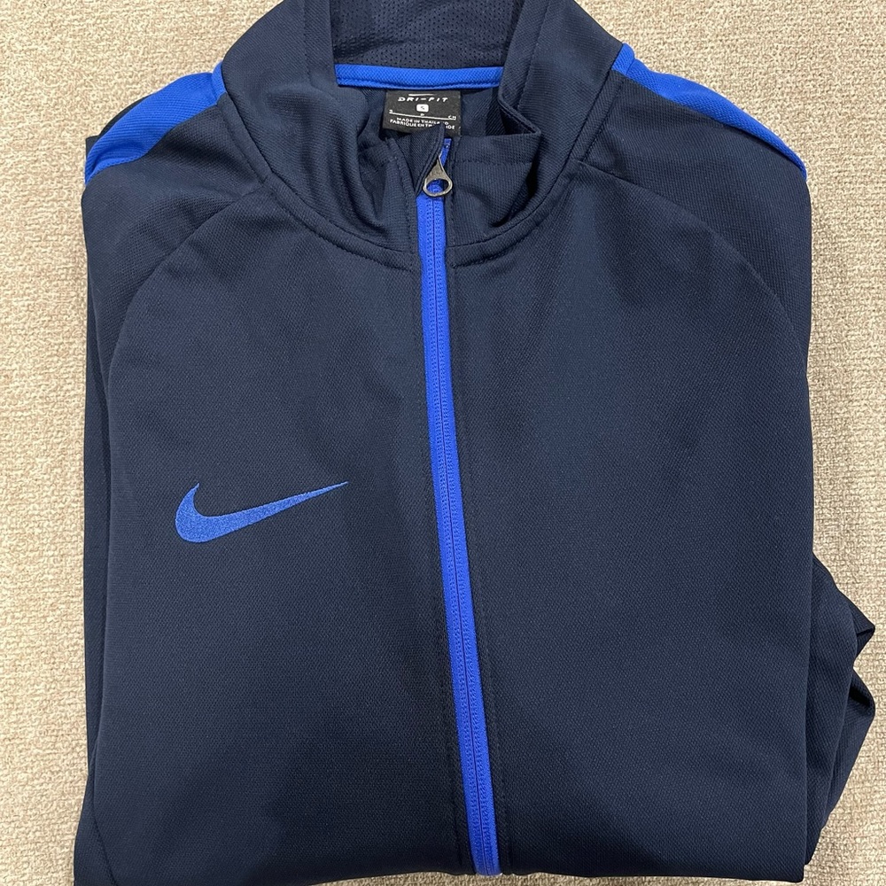 Men’s Nike full zip jacket - Picture 7 of 7